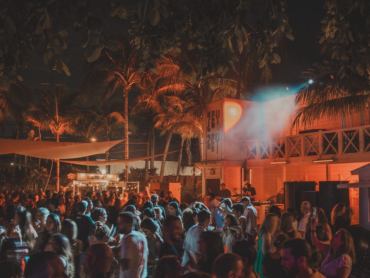 Still buzzing from Que Viva La Salsa night! Big thanks to @coconutcartel @tigresounds and @djmickeyperez for making it a night to remember. Swipe to see the highlights & make sure to catch us this week starting Thursday!